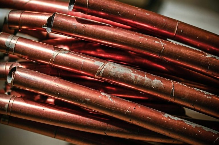 Roest vrij staal inleveren tegen de beste prijs? Bij Amelink Recycling profiteert u van een betrouwbare werkwijze en snelle service. 